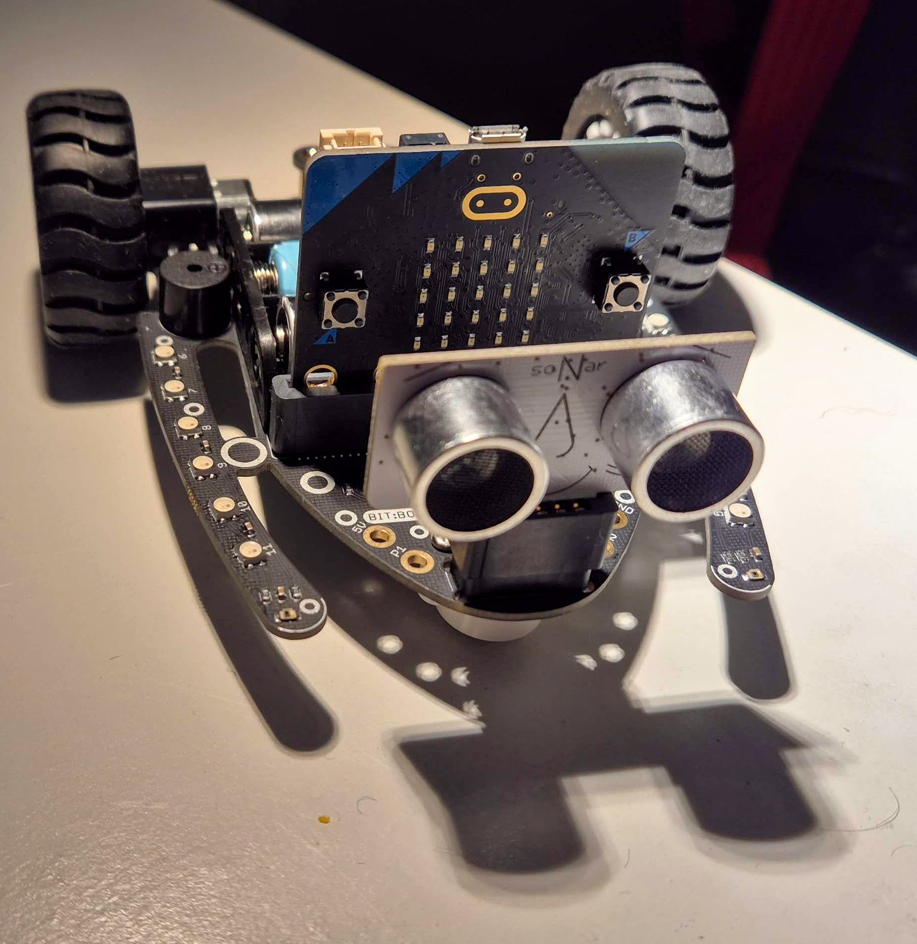 En 4tronix Bit:Bot XL