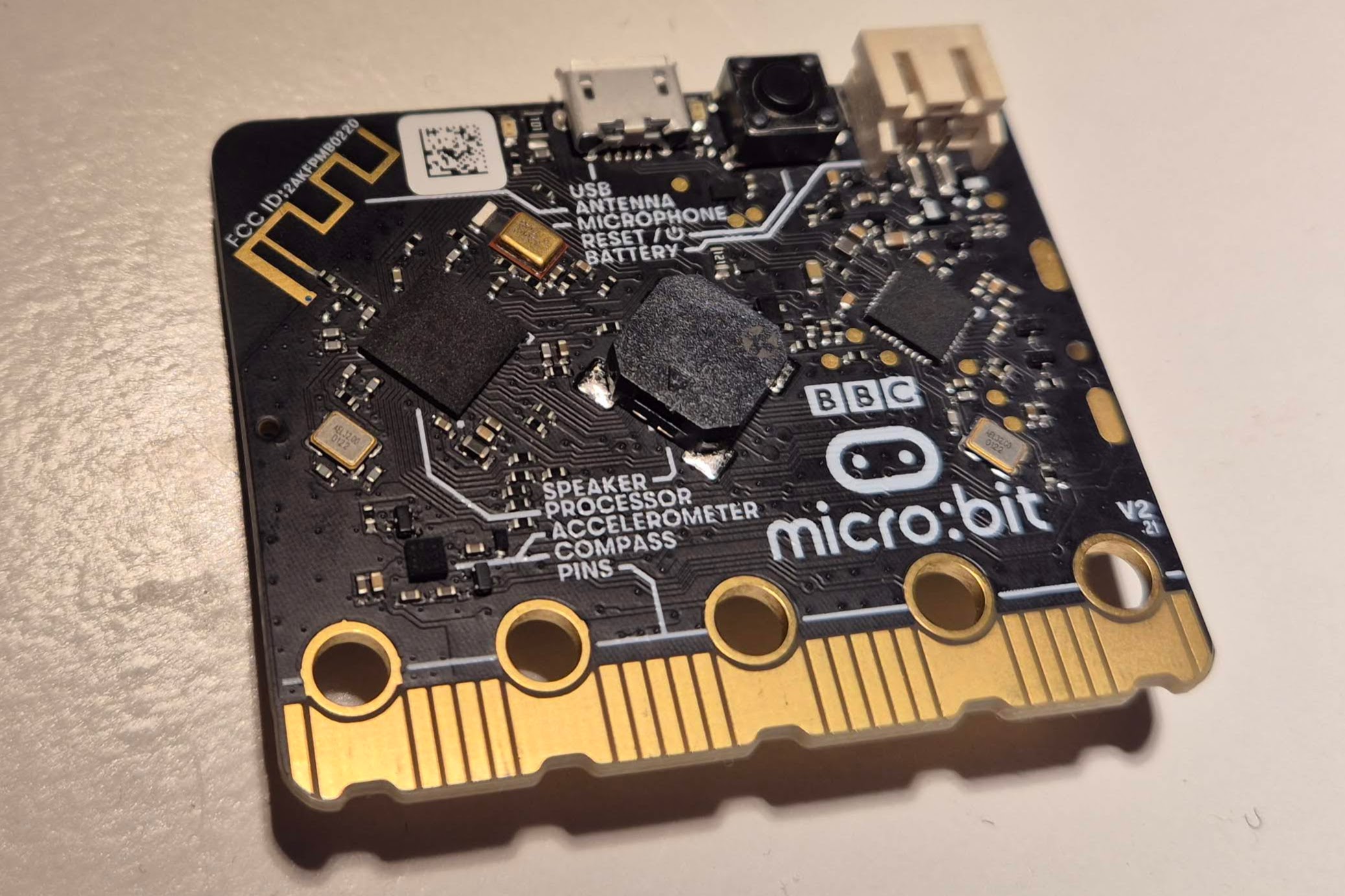 BBC micro:bit back